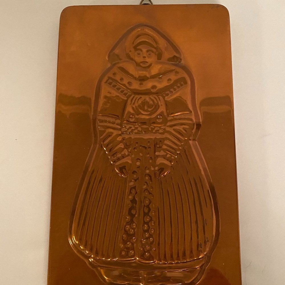 Vintage Copper Tin Dutch Lady Mold 9 7/8 x 5 7/8